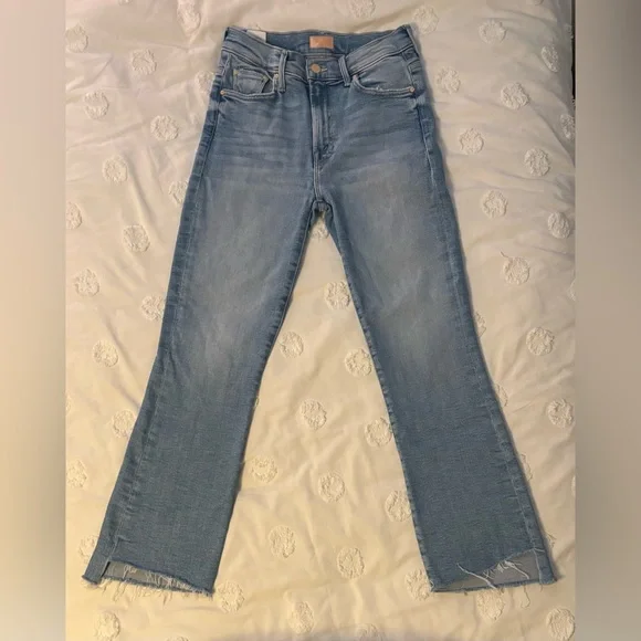 Mother Insider Crop Step Fray in Limited Edition